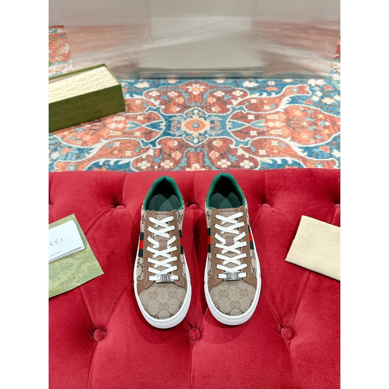 G*u*i casual shoes